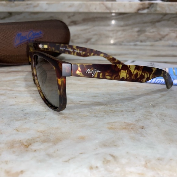 Maui Jim 🌴🌞🦜 - Picture 2 of 3